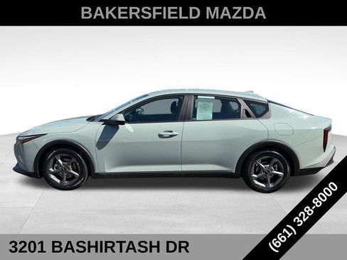 Used 2025 Kia K4 FWD image 2