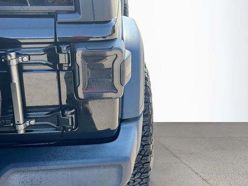 Used 2024 Jeep Wrangler Sport S image 12