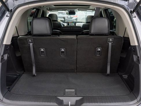 Used 2024 Honda Pilot Touring image 20