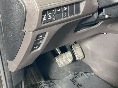 Used 2023 Honda Odyssey EX-L image 10