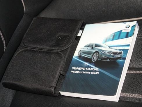 Used 2019 BMW 540i xDrive w/ M Sport Package AWD/4WD image 28