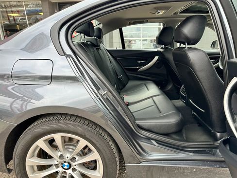 Used 2016 BMW 320i xDrive Sedan image 16