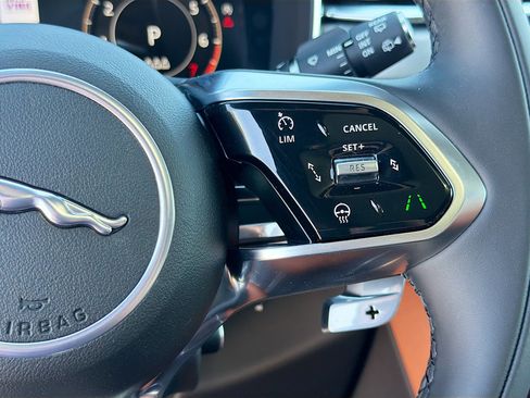 New 2026 Jaguar F-PACE R-Dynamic S image 39