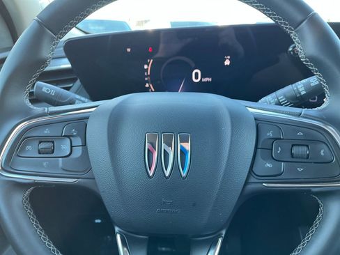 Used 2025 Buick Encore GX Preferred image 28