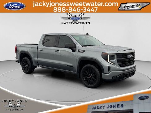 Used 2023 GMC Sierra 1500 Elevation AWD/4WD image 7