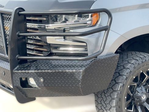 Used 2019 Chevrolet Silverado 1500 High Country w/ Technology Package image 11