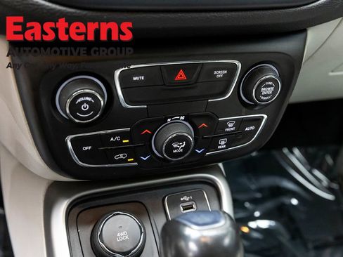 Used 2021 Jeep Compass Latitude AWD/4WD image 20