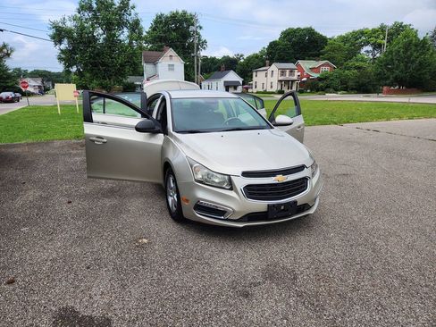 Used 2016 Chevrolet Cruze LT FWD image 19