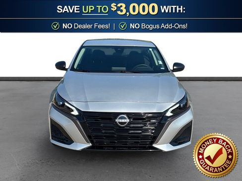 Used 2026 Nissan Altima 2.5 SV FWD image 11