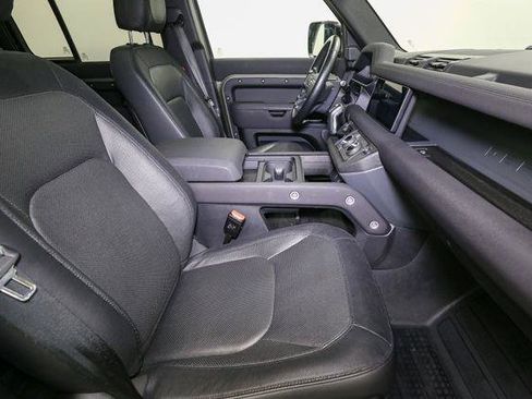 Used 2023 Land Rover Defender 110 X-Dynamic SE image 19
