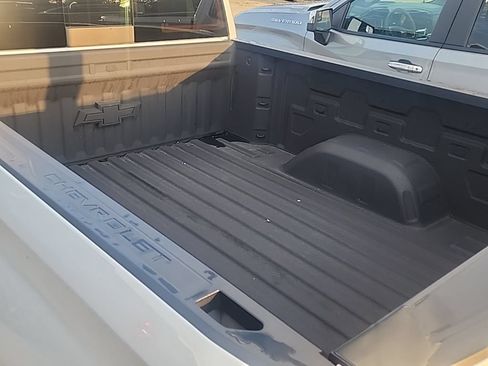 Used 2019 Chevrolet Silverado 1500 LT w/ All-Star Edition AWD/4WD image 5