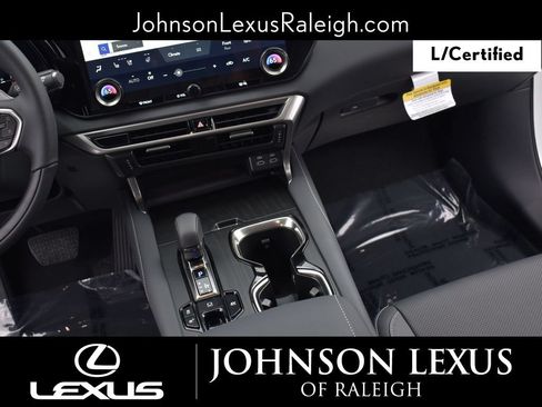 Used 2025 Lexus RX 350h w/ Accessory Package AWD/4WD image 16