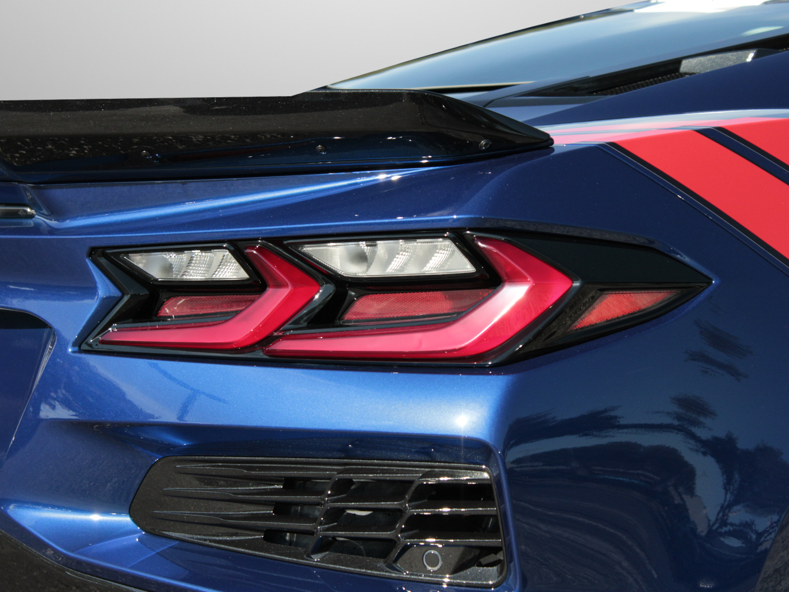 New 2027 Chevrolet Corvette Grand Sport w/ Z52 Sport Performance Package RWD image 14