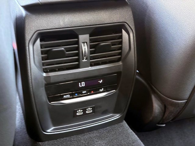 Used 2026 BMW 430i w/ Premium Package RWD image 14