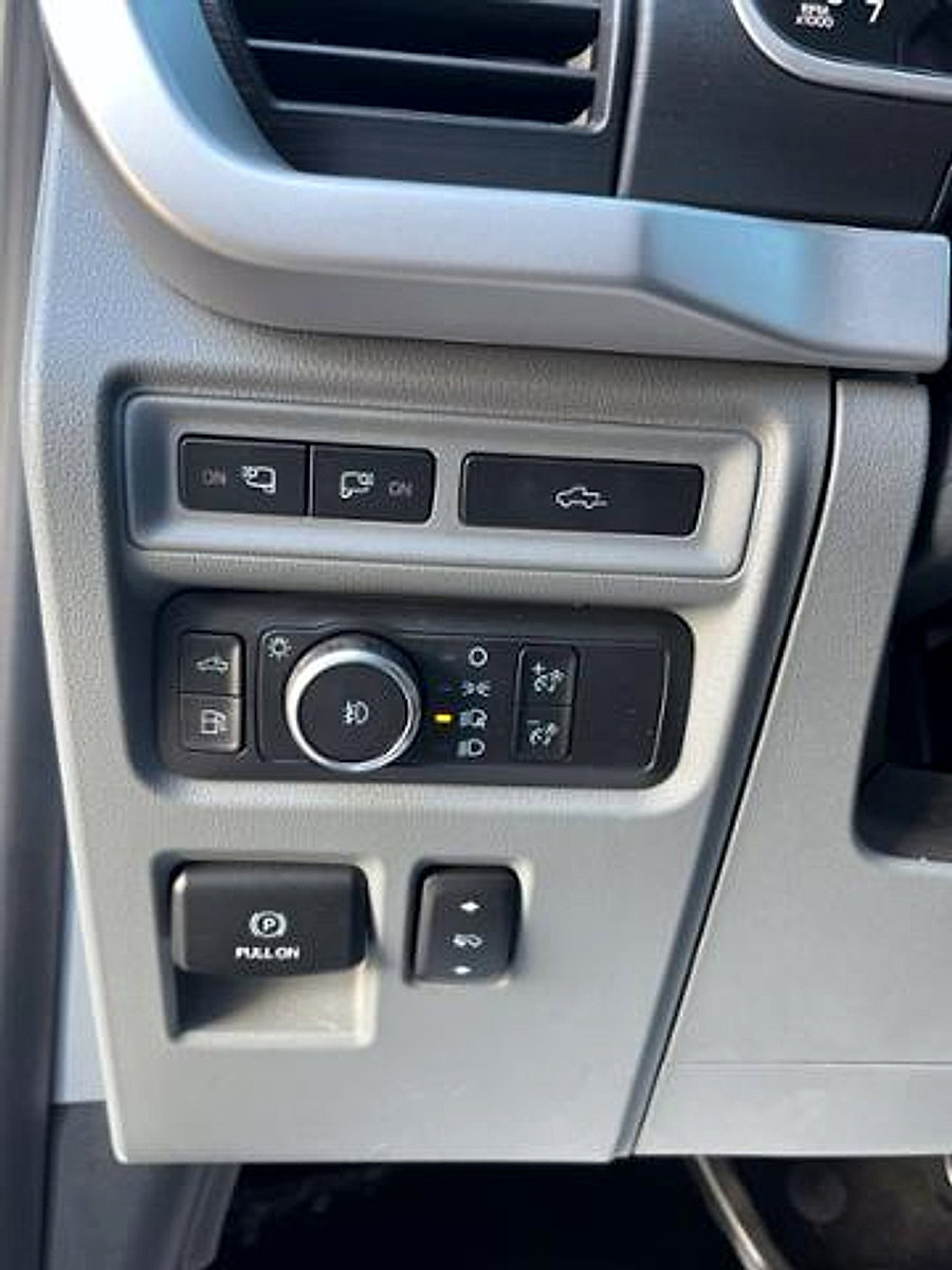 Used 2022 Ford F150 XLT w/ Equipment Group 302A High AWD/4WD image 12
