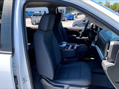 Used 2025 Chevrolet Silverado 2500 LT AWD/4WD image 30