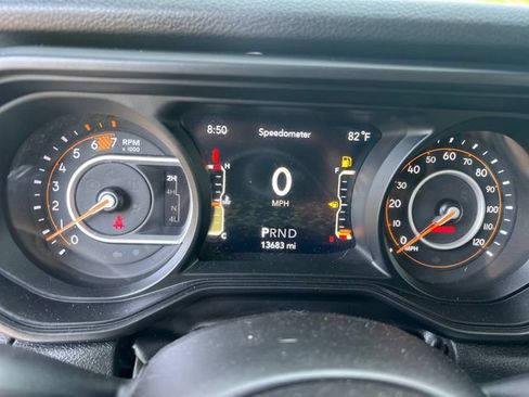 Used 2024 Jeep Wrangler Sport AWD/4WD image 14