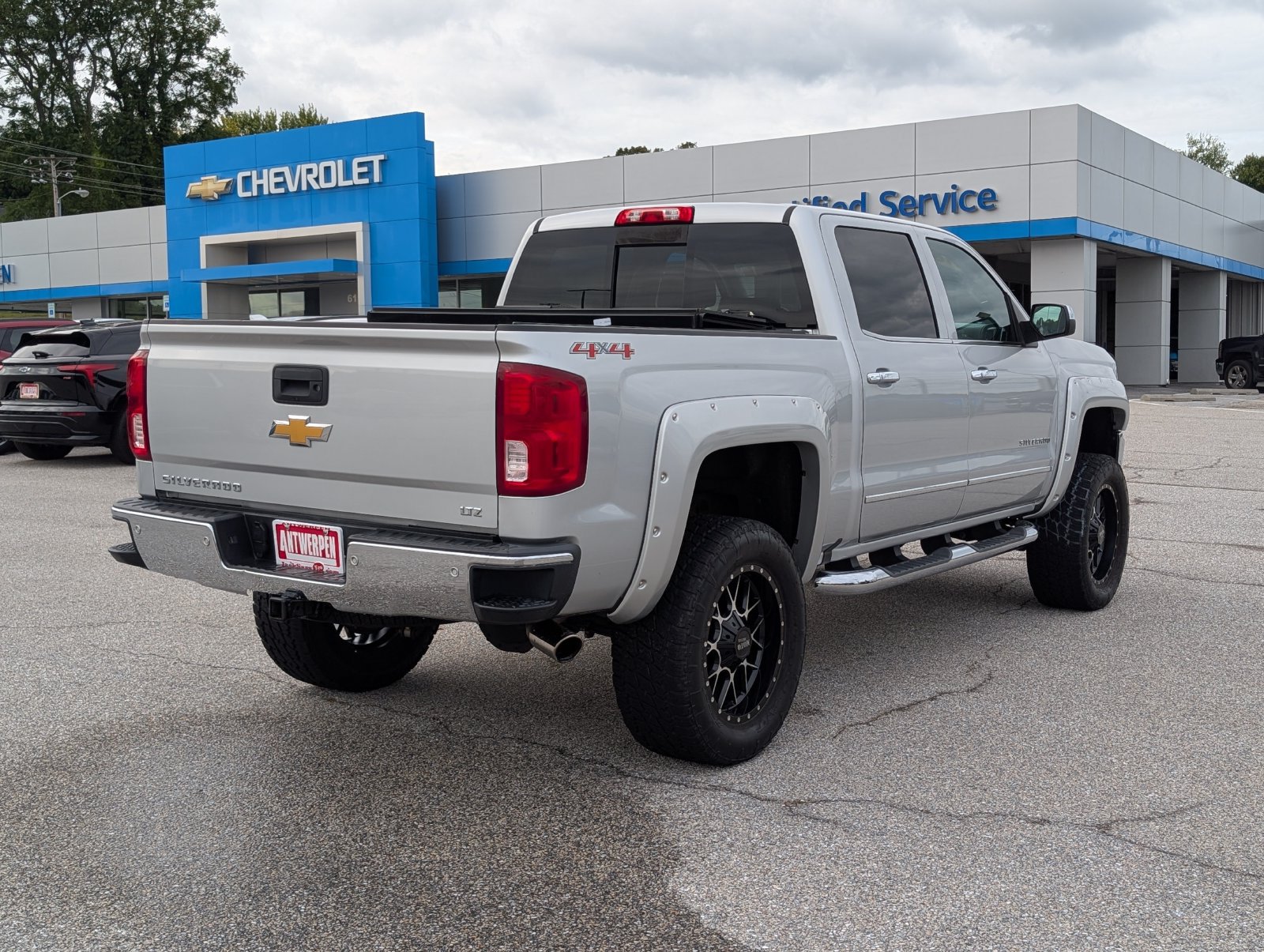 Used 2016 Chevrolet Silverado 1500 LTZ w/ Sport Package AWD/4WD image 3