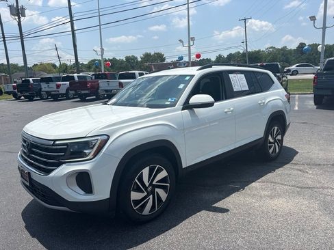 Used 2024 Volkswagen Atlas SE FWD image 7