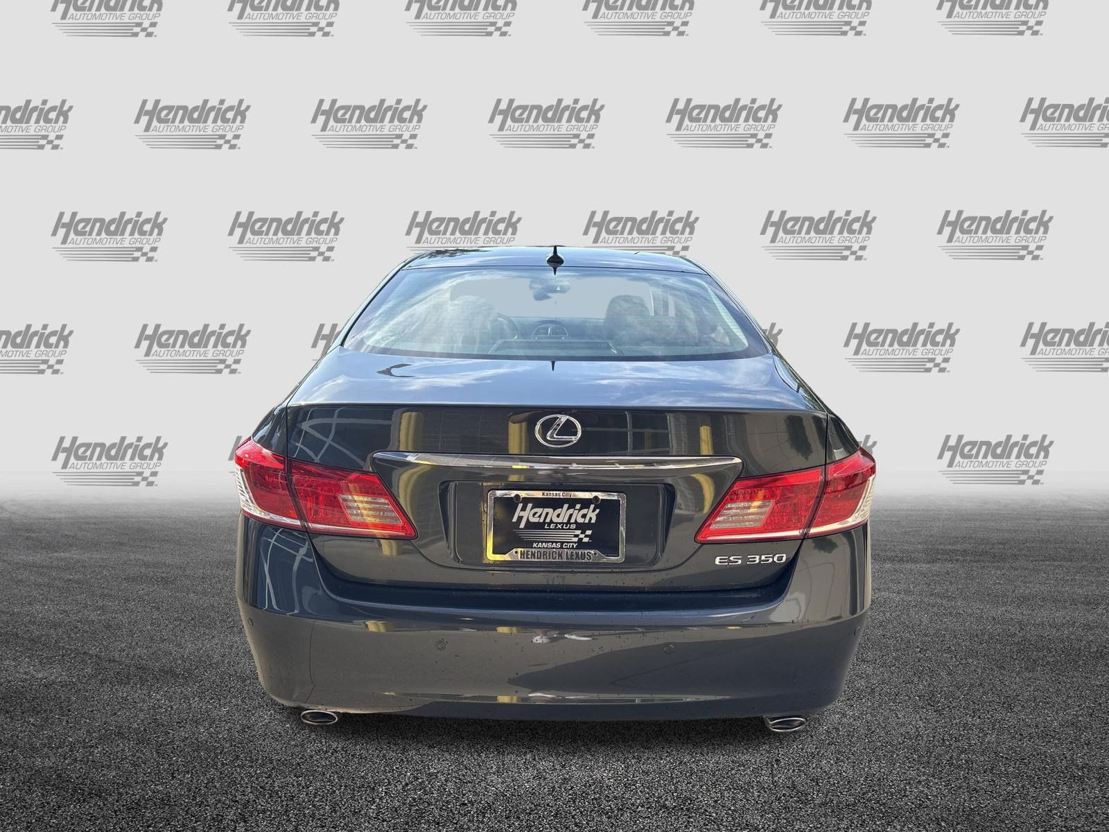 Used 2011 Lexus ES 350 w/ Preferred Accessory Package FWD image 9