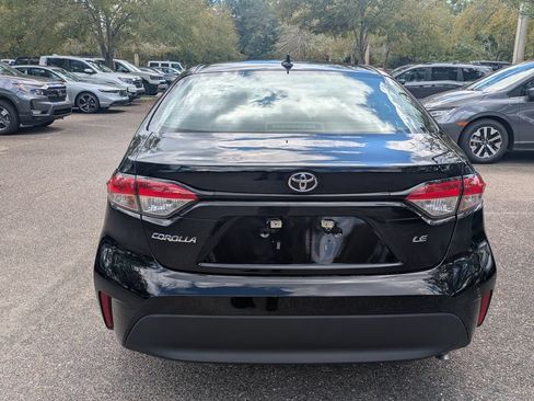 Used 2024 Toyota Corolla LE FWD image 6