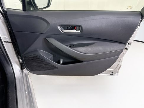 Used 2020 Toyota Corolla LE FWD image 30