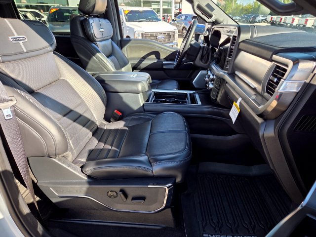 Used 2025 Ford F350 Platinum AWD/4WD image 15