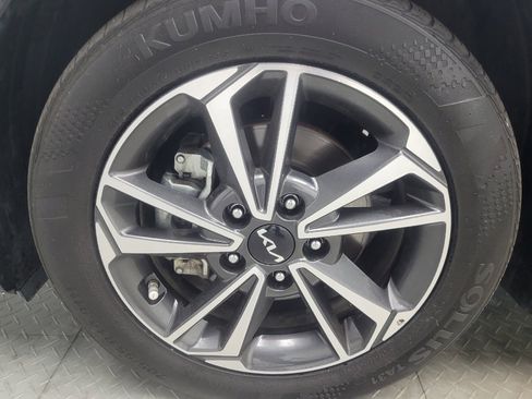 Used 2023 Kia Forte LXS FWD image 31