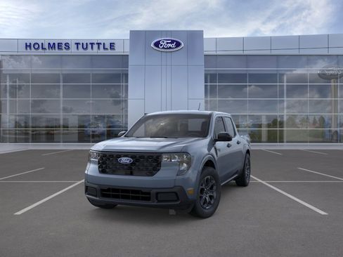 New 2026 Ford Maverick XLT w/ Equipment Group 301A AWD/4WD image 2