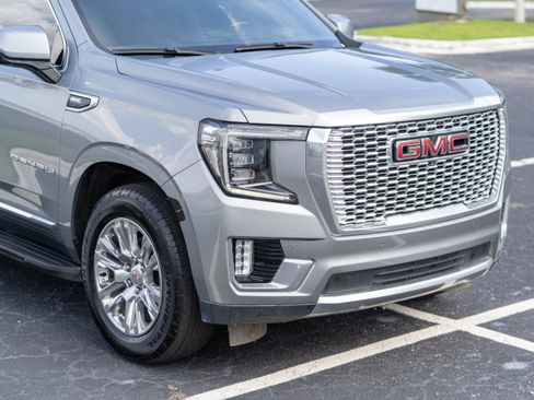 Used 2023 GMC Yukon XL Denali RWD image 45