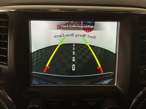 Used 2018 Jeep Grand Cherokee Limited w/ Luxury Group II image 22