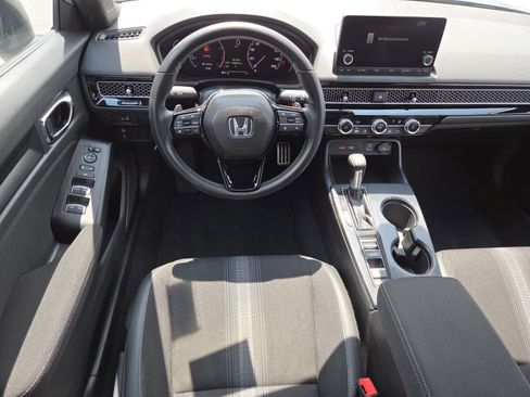 Used 2023 Honda Civic Sport image 6
