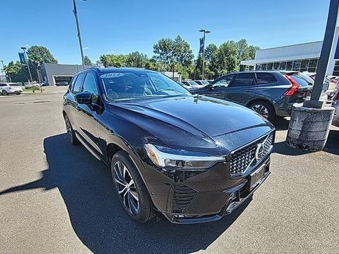 Certified 2024 Volvo XC60 B5 Plus w/ Protection Package Premier AWD/4WD image 8