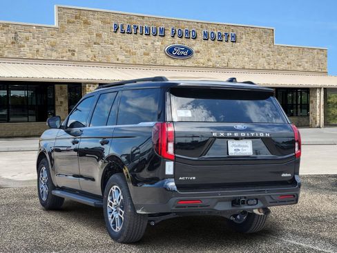 New 2026 Ford Expedition Active RWD image 4