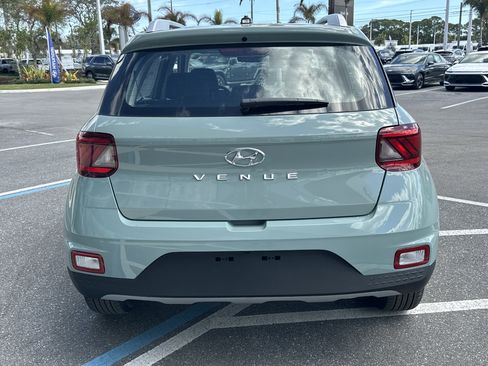 New 2026 Hyundai Venue SEL image 10