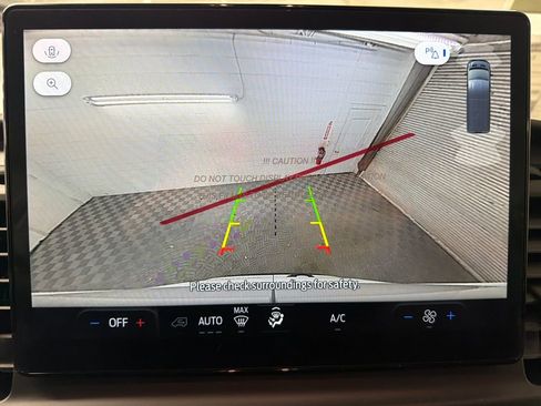 New 2026 Ford Transit 250 148 Medium Roof image 25