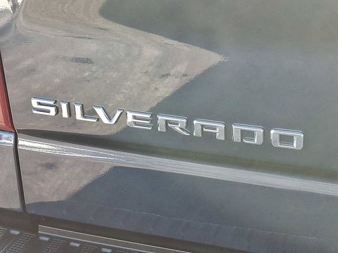 Used 2022 Chevrolet Silverado 1500 RST image 30