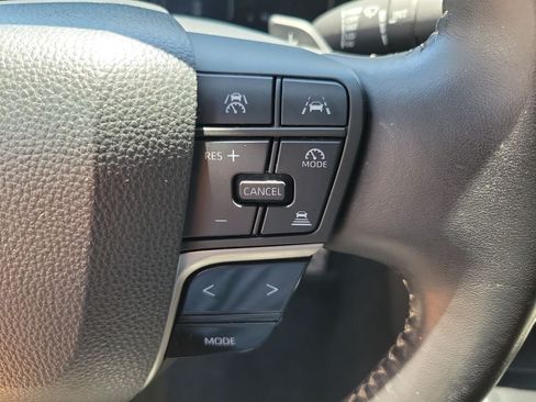 Used 2025 Toyota Camry SE FWD image 21