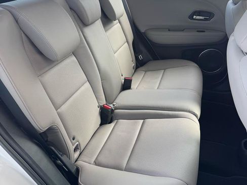 Used 2019 Honda HR-V Touring image 26