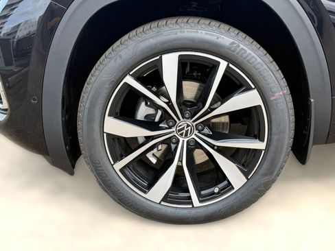 New 2026 Volkswagen Atlas Cross Sport SEL Premium R-Line AWD/4WD image 11