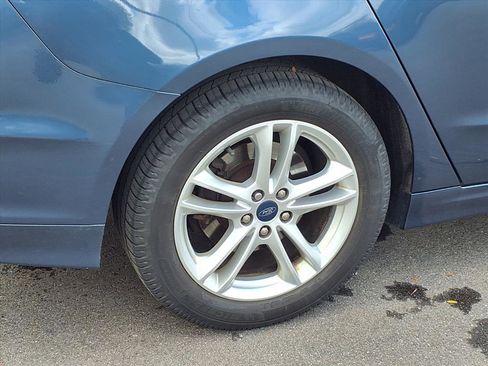 Used 2018 Ford Fusion SE w/ Fusion SE Technology Package image 23