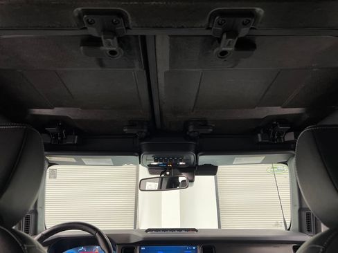 Used 2025 Ford Bronco Badlands AWD/4WD image 38
