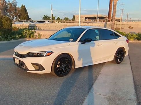 Used 2024 Honda Civic Sport image 4
