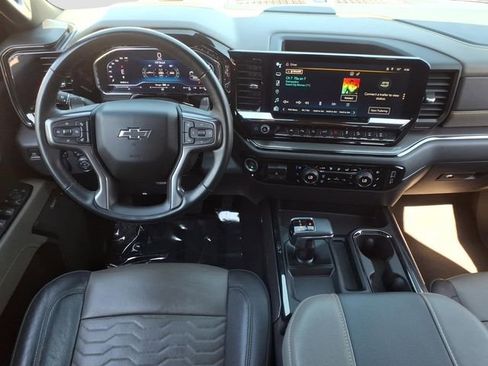 Used 2024 Chevrolet Silverado 1500 ZR2 AWD/4WD image 12