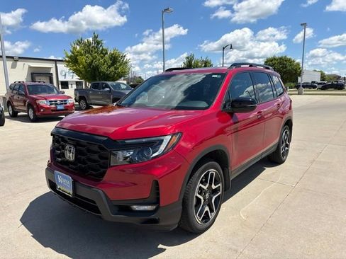 Used 2023 Honda Passport Elite image 3