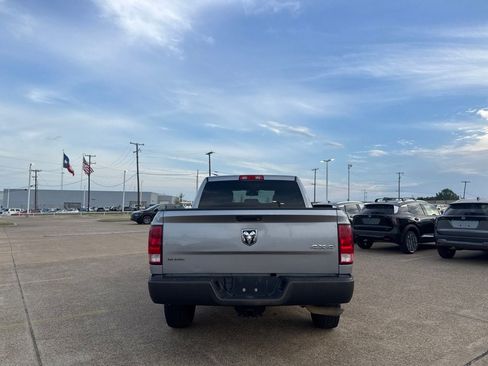 Used 2020 RAM 1500 4x4 Crew Cab Classic image 20