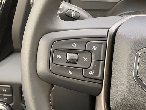 New 2026 GMC Sierra 2500 AT4 w/ AT4 Premium Plus Package image 9