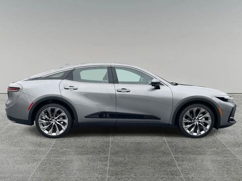 Used 2024 Toyota Crown Limited image 6