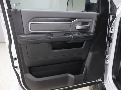Certified 2022 RAM 2500 Big Horn AWD/4WD image 14