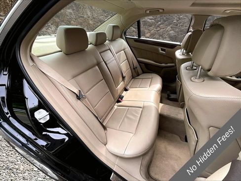 Used 2013 Mercedes-Benz E 350 4MATIC Sedan image 18